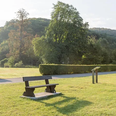 Vireux-wallerand Chateau Sleeps 60 Wifi