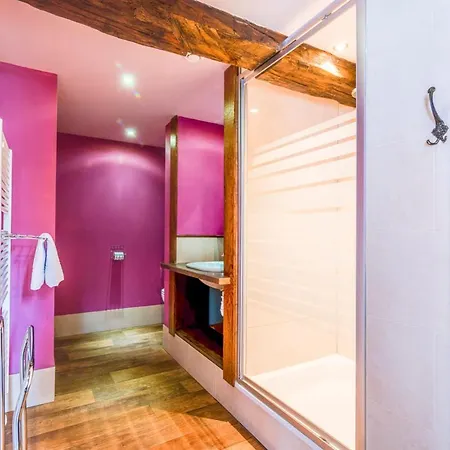 Landsted Vireux-wallerand Chateau Sleeps 60 Wifi