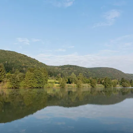 Vireux-wallerand Chateau Sleeps 60 Wifi Landsted *